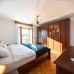 Spacious - With Terrace & Grill Apartamento *