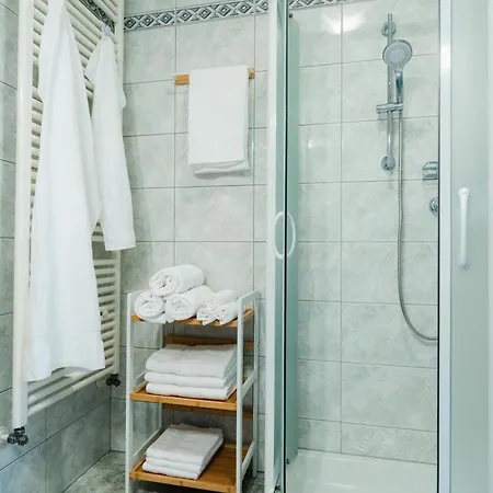 Appartement Spacious - With Terrace & Grill *