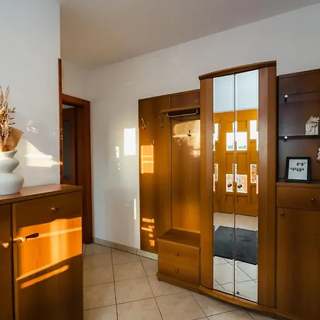 Spacious - With Terrace & Grill Lejlighed *