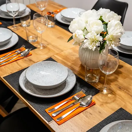 Spacious - With Terrace & Grill