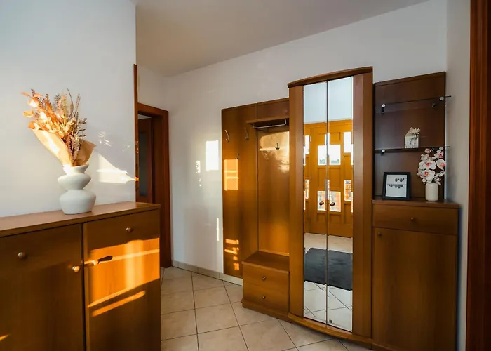 Spacious - With Terrace & Grill Apartma *