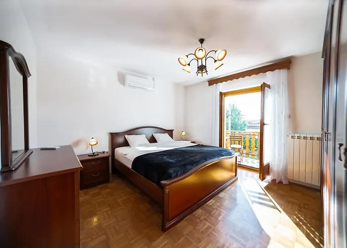 Spacious - With Terrace & Grill Apartma *