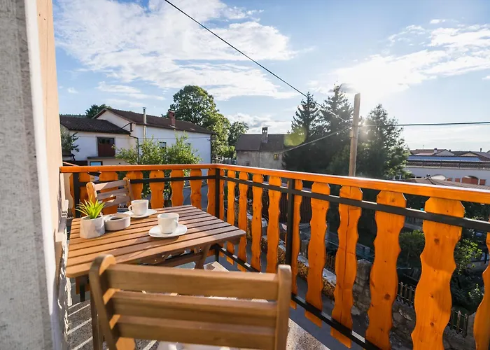 Spacious - With Terrace & Grill