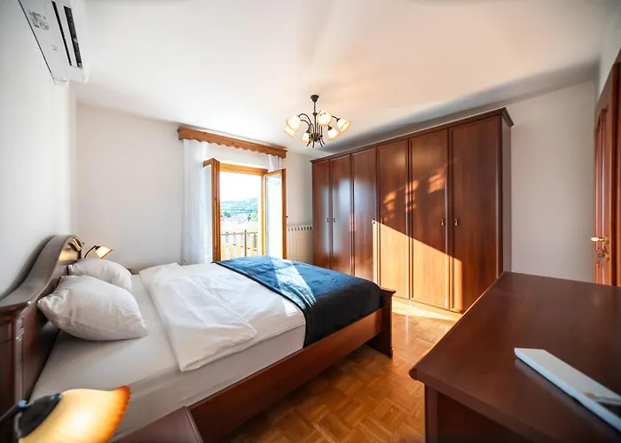 Spacious - With Terrace & Grill Apartma *