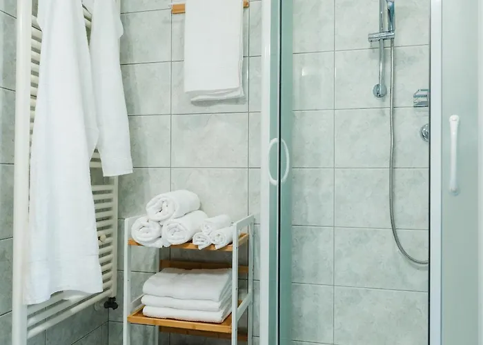 Spacious - With Terrace & Grill * Senozece